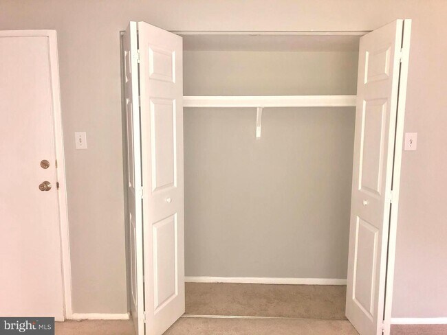 Building Photo - 1809 Snow Meadow Ln