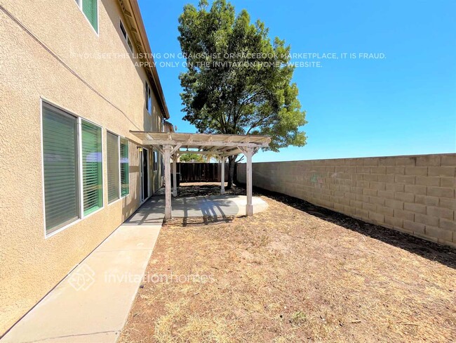 Building Photo - 1566 Maryclair Dr