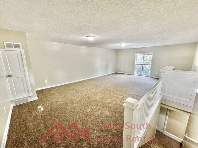 Building Photo - 2452 Debby Dr