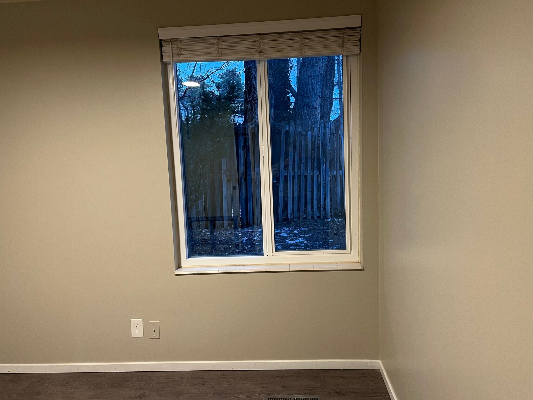 Lots of Natural light - 1411 B Murphy's Lane