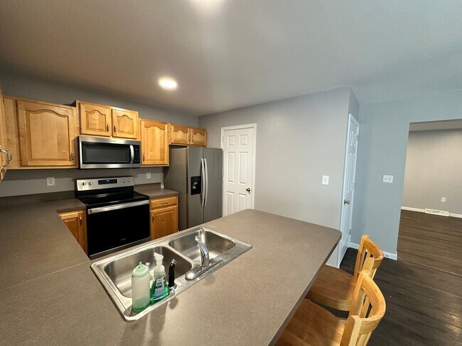 Building Photo - 206 Lighthouse Dr