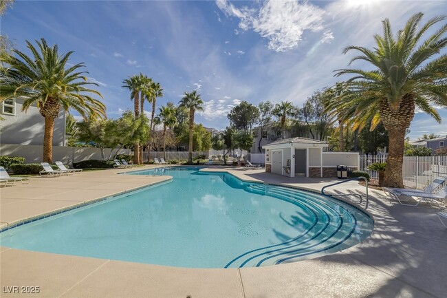 Building Photo - 2405 Esteem Ridge Dr