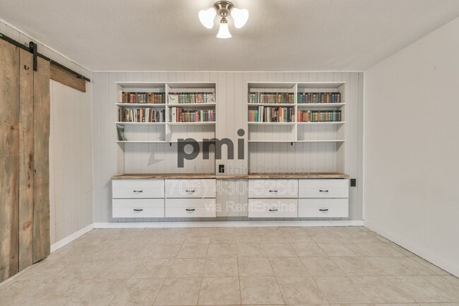 Building Photo - 230 Silver Maple Ln