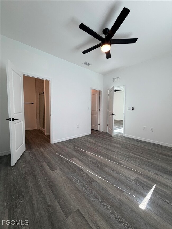 Building Photo - 5205-5207 30th St SW