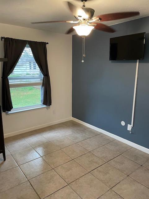 Building Photo - 1605 Windrift Way