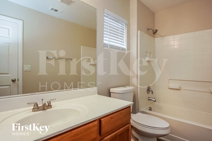 Building Photo - 6450 Kilrenny Ave