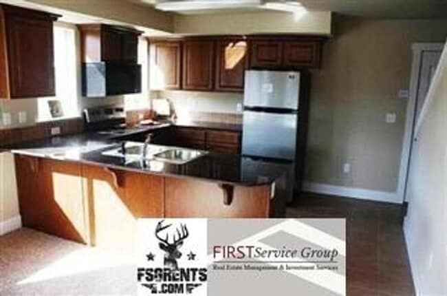 Building Photo - 9938 W Rosecroft Ct