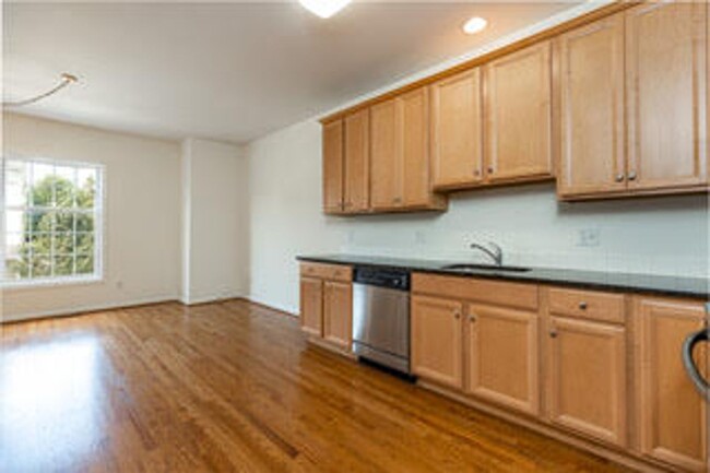 Building Photo - Spacious Hockessin Townhome