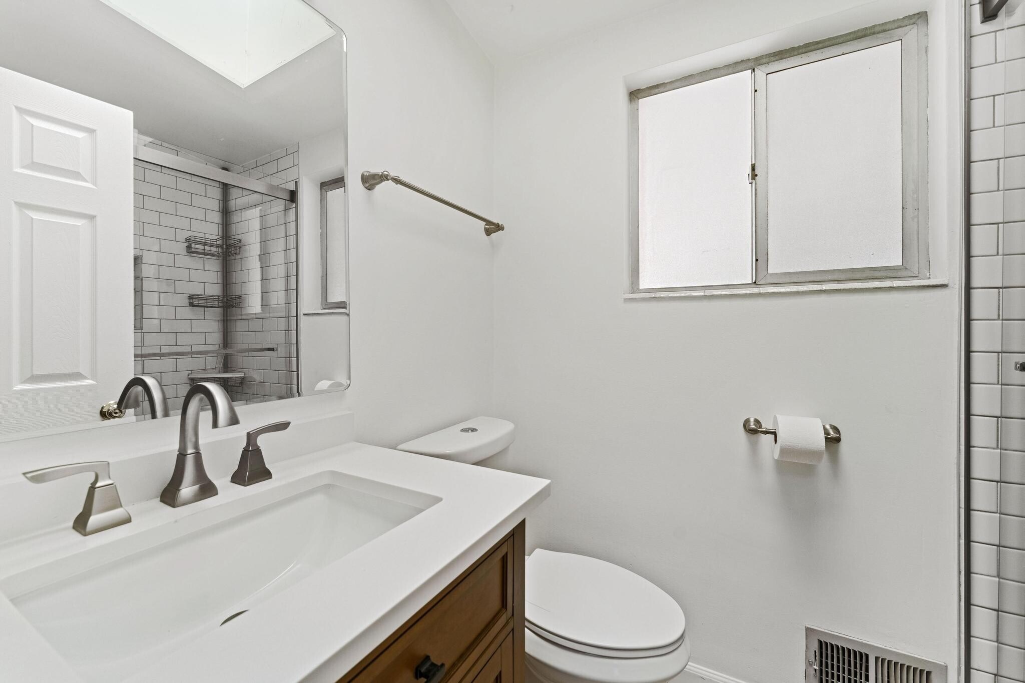 Building Photo - 4243 S Lynne Ln