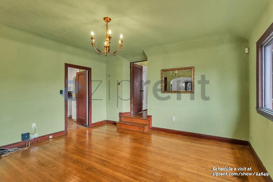 Building Photo - 1801 E 24th St