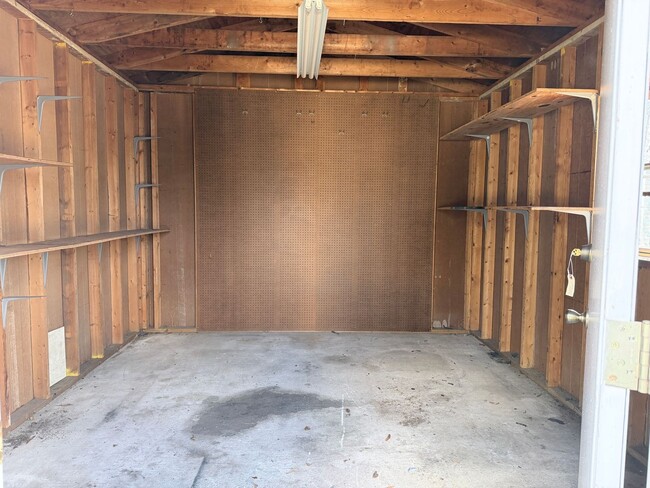 Building Photo - 3 Bedroom 1 Bathroom House in Laurinburg, NC