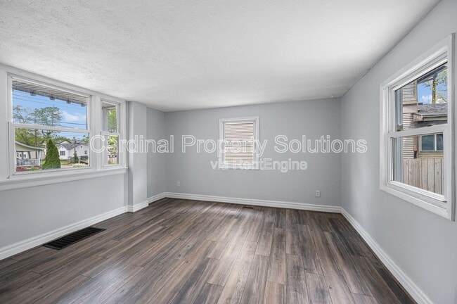 Building Photo - 4616 Ward St