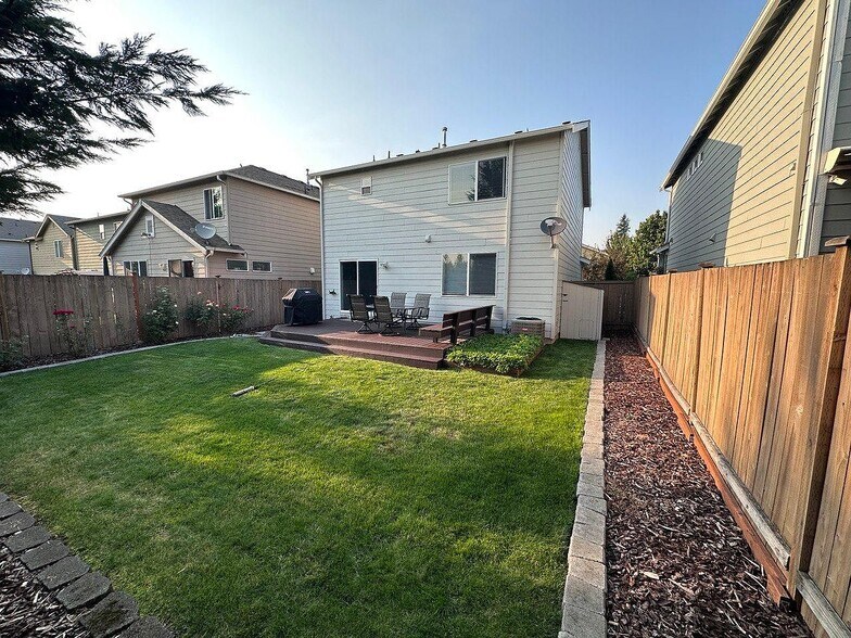 Building Photo - 24223 SE 263rd Pl