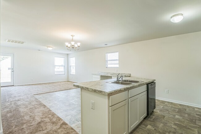 Building Photo - 179 Foxford Dr