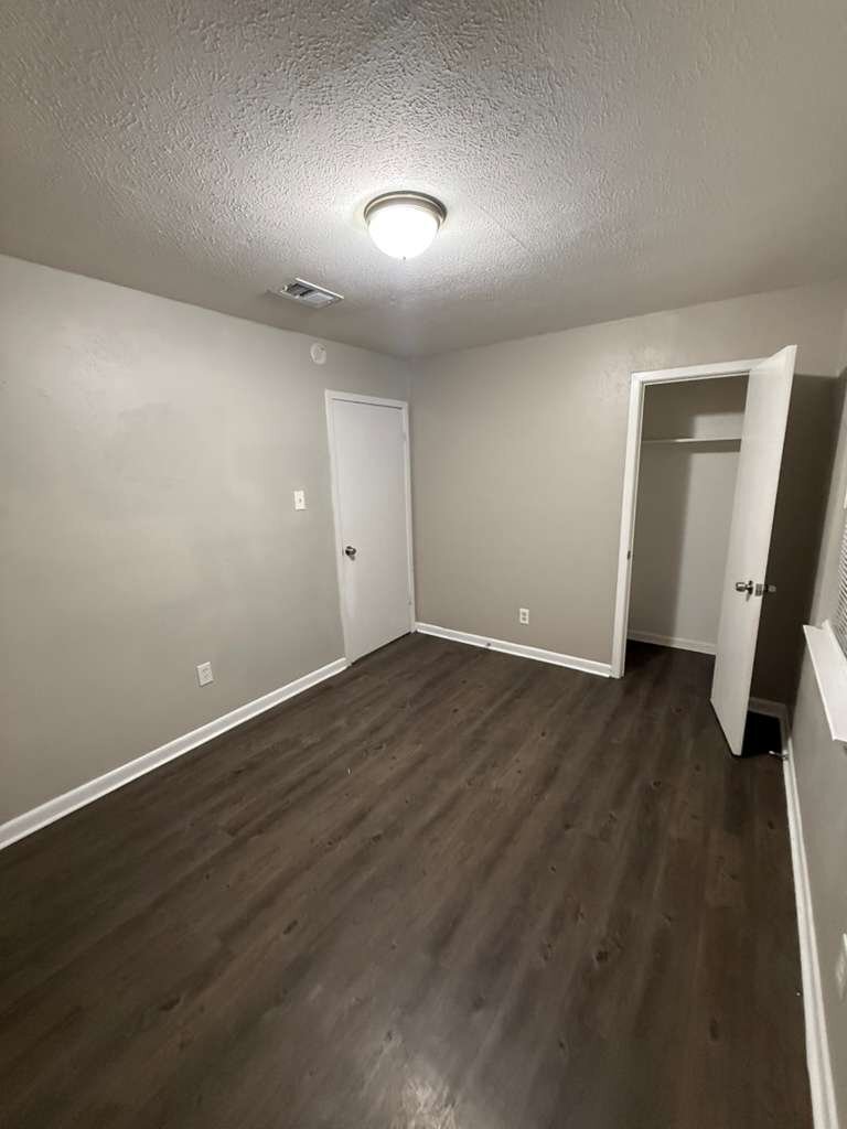 Building Photo - 2522 Normont Cir