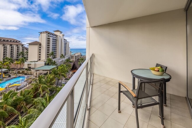 Primary Photo - Spacious Waikiki Studio, One Block From Fo...