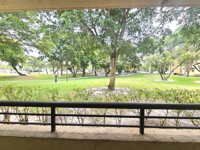 Building Photo - 801 Lyons Rd