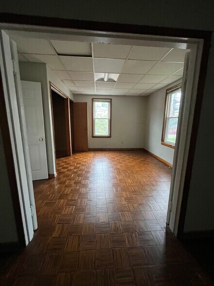 Bedroom 2 - 20 Fern St