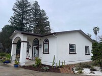 Building Photo - Newly Build Custom Cottage near Arden Park