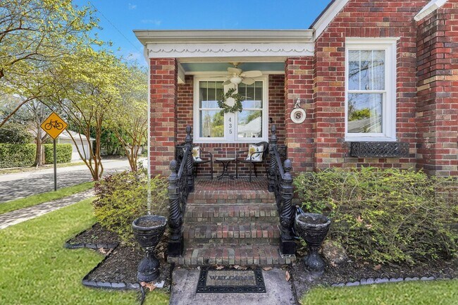 Building Photo - Beautiful Home in Desirable Ardsley Park
