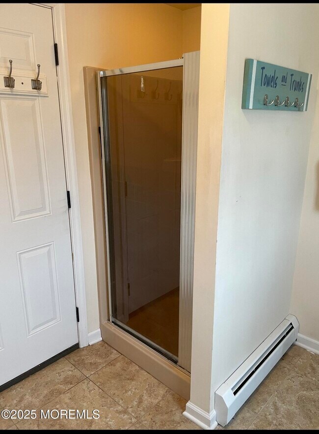 Building Photo - 241 Westmont Ave