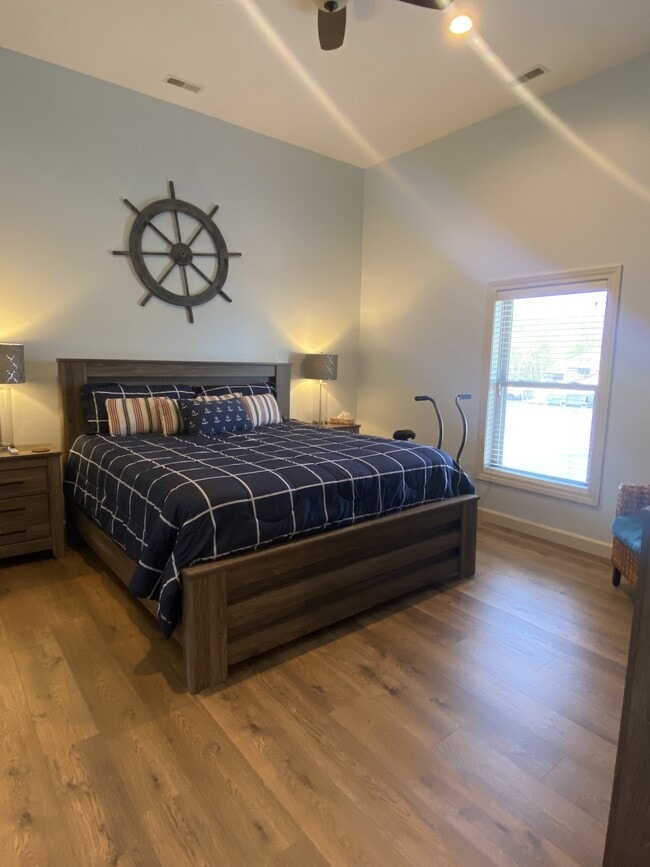 Building Photo - 287 Mission Bay DR