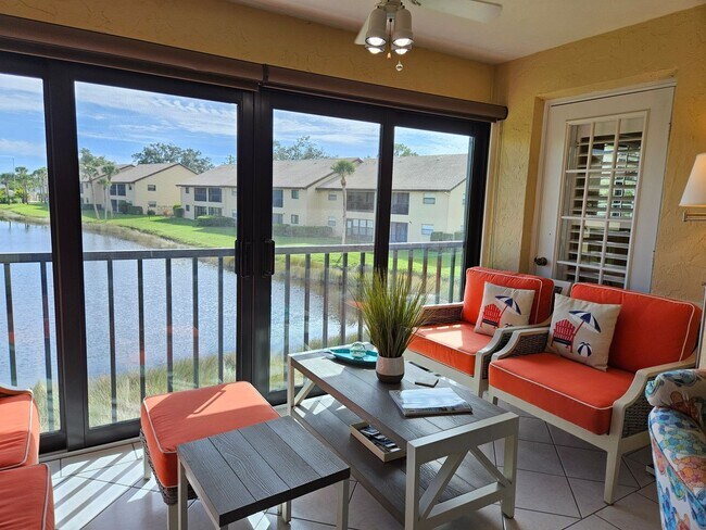 Building Photo - Seasonal Short-Term 2 Bedroom 2 Bathroom Second Floor Condo in Mission Lakes!