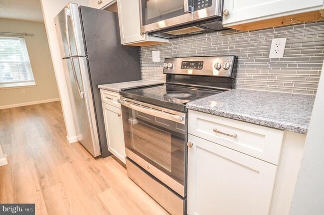 Building Photo - 12521 Laurel Grove Pl