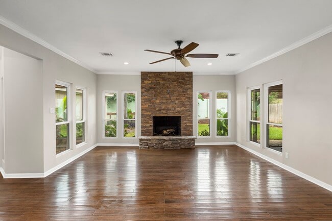 Building Photo - 1014 Riverlace Dr