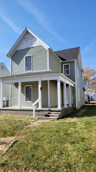 Primary Photo - 2119 S Walnut St