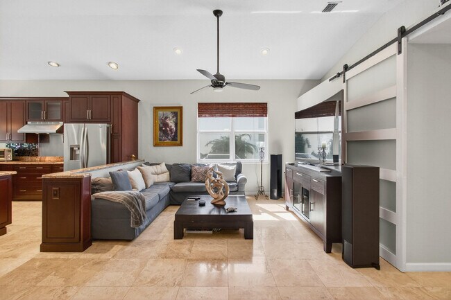 Building Photo - 7076 Middlebury Dr