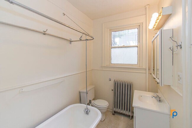 Interior Photo - The Brenton