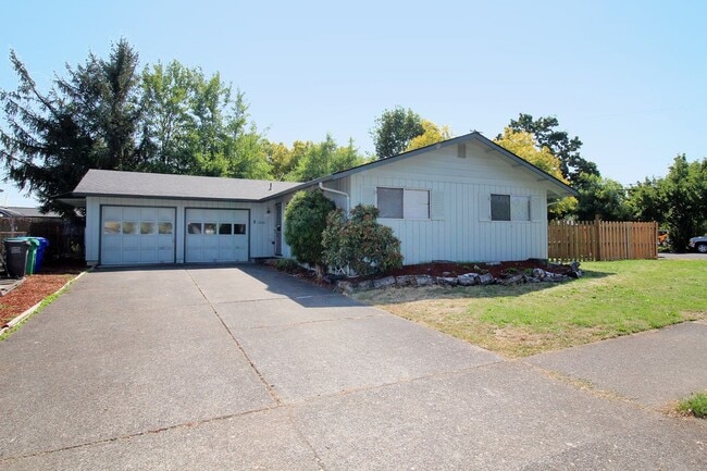 Primary Photo - 3930 N Kiska St