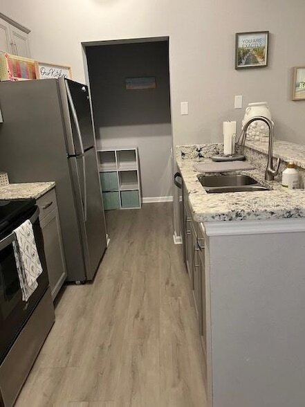 Building Photo - 10764 70th Ave