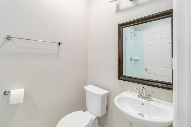 Building Photo - 1755 Delafield Dr