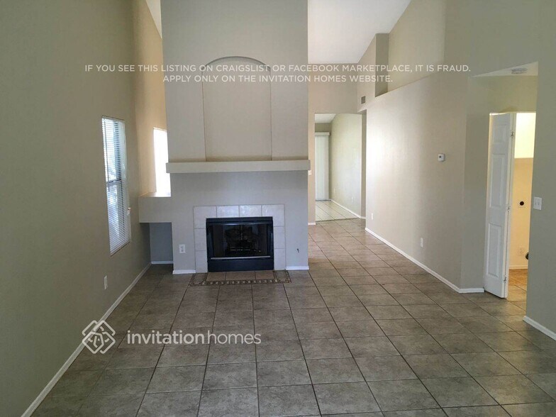 Building Photo - 10510 N 76th Dr