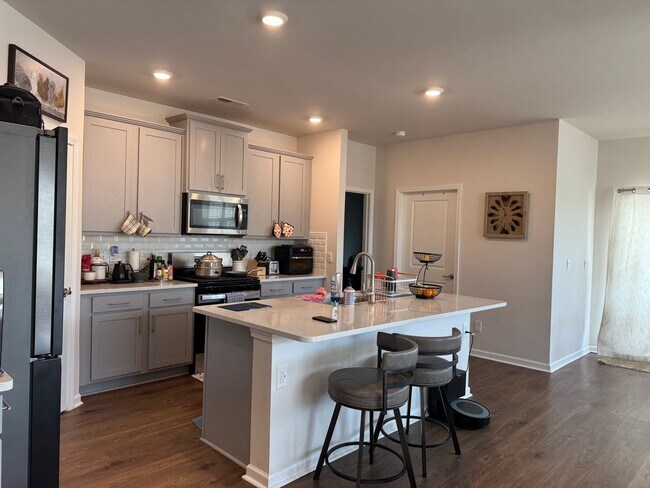 Building Photo - Near New home at Bayberry Park in Carolina Colours