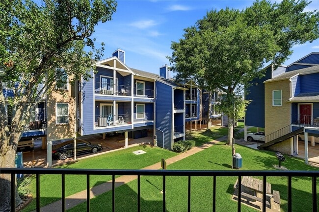 Building Photo - 18511 Egret Bay Blvd