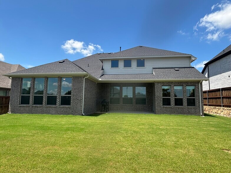 Building Photo - 1702 Trellis Dr