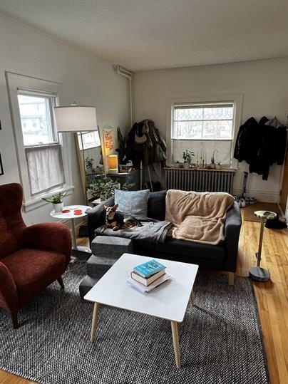 Building Photo - Charming 2-Bedroom Retreat in the Heart of Minneapolis! 7/1/2026