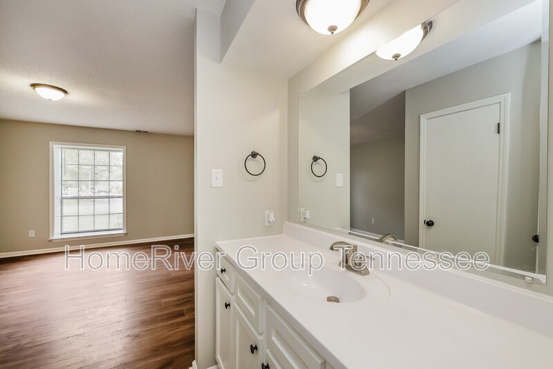 Building Photo - 4451 Peace River Dr