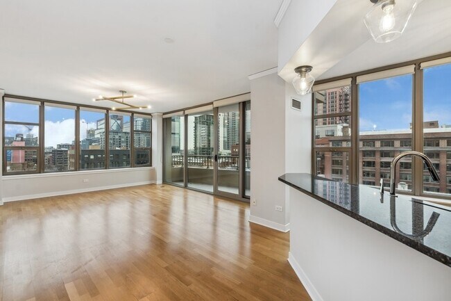 Building Photo - 200 N Jefferson St