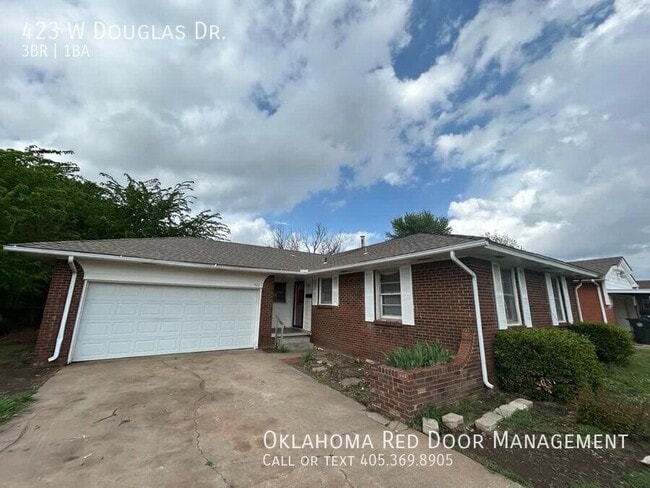 Building Photo - 423 W Douglas Dr
