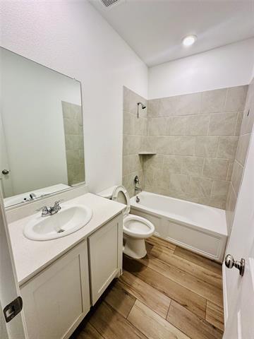Building Photo - 5905 Edward Dr