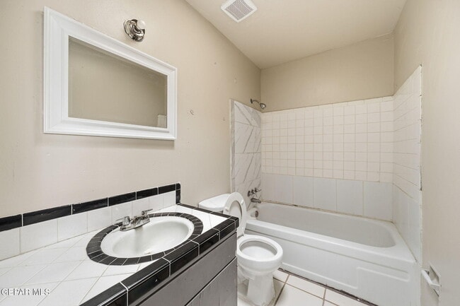 Building Photo - 224 Cuprite Dr