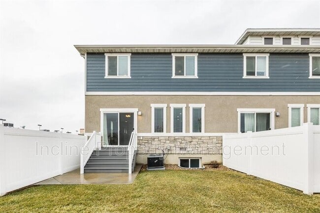 Building Photo - 12509 S Shadow Bnd Ln