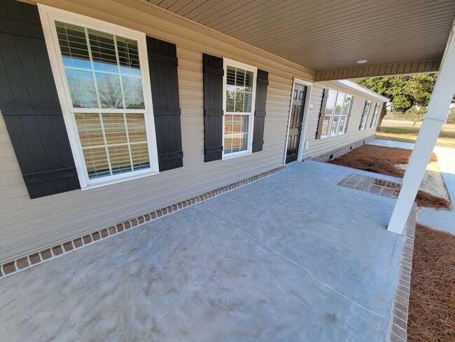 Building Photo - 4137 US-301