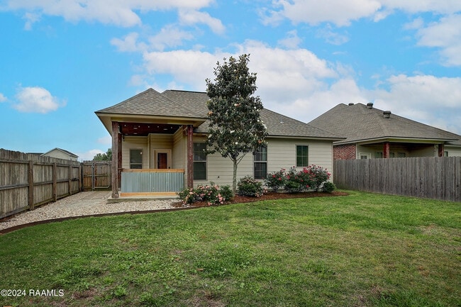 Building Photo - 919 Russo Rd