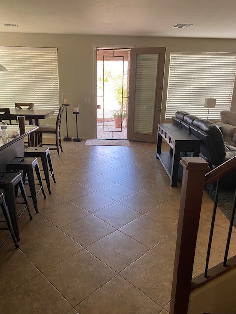 Building Photo - 18096 W Paradise Ln