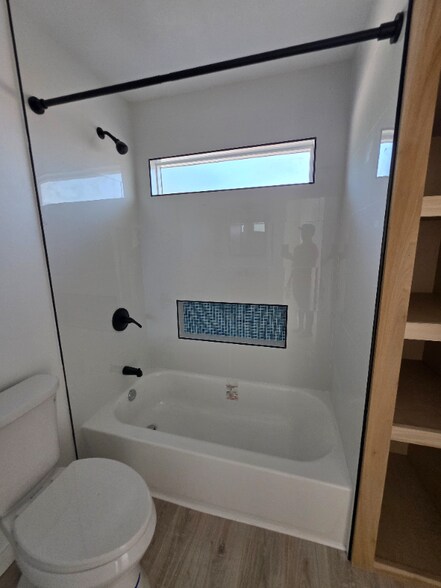 Building Photo - 2895 Canal Ave